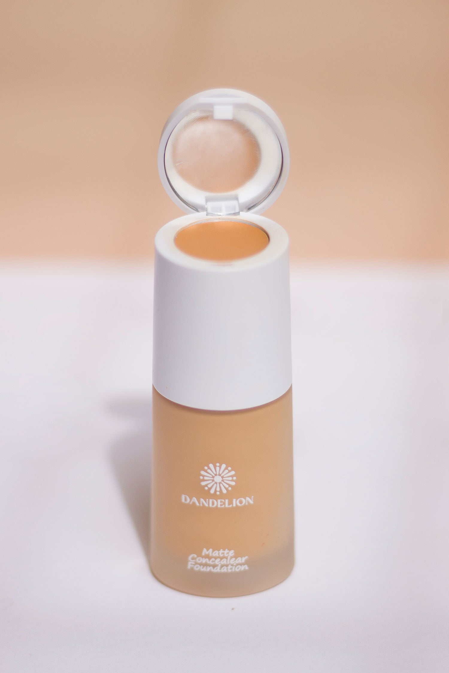 Matt foundation and concealer