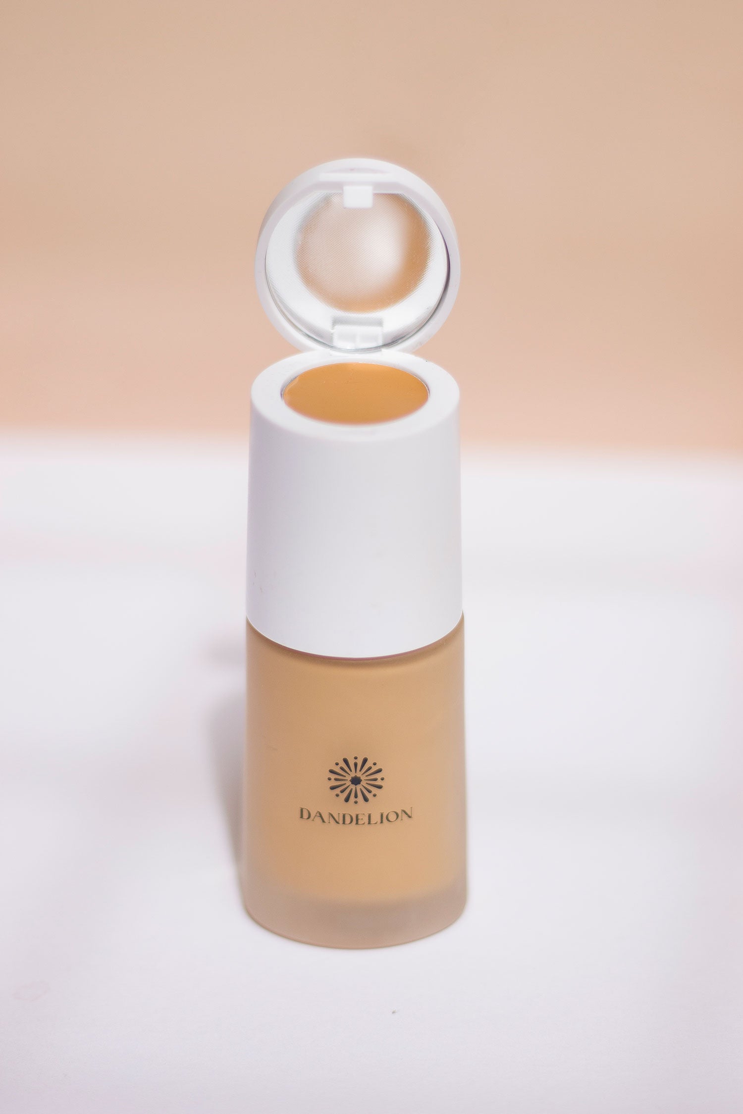 Matt foundation and concealer